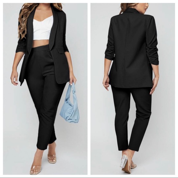 ShopEvelynne Jackets & Blazers - Made in Italy Stunning Chic Black Pant Suit